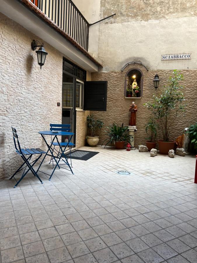 Sciabbacco House Apartment Наполи Екстериор снимка